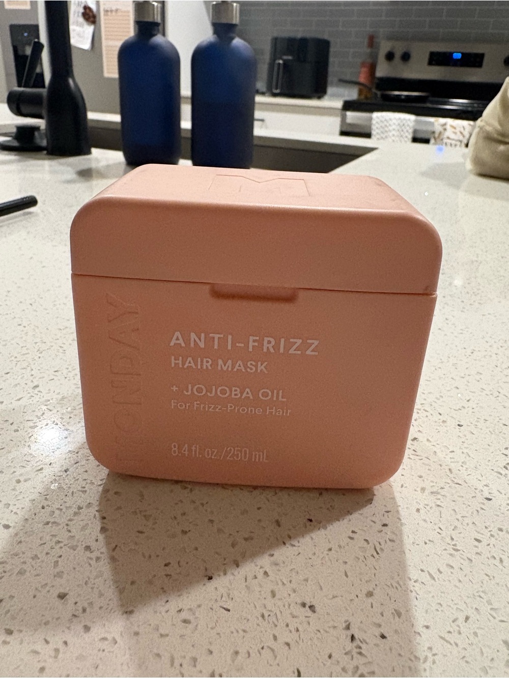 Sunday Anti-Frizz Hair Mask with Jojoba Oil — Pink